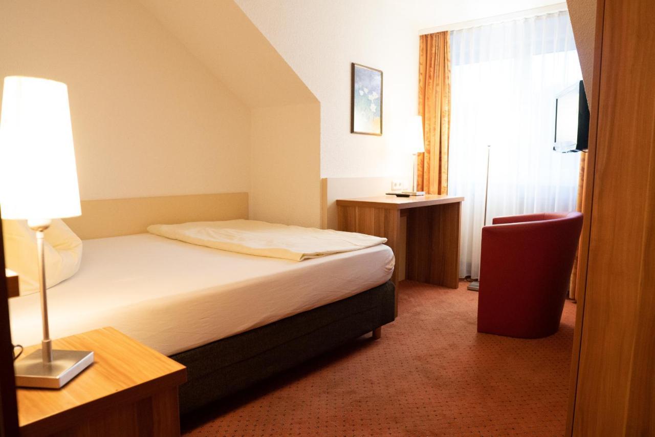 Hotel Jaegerhof Bad Hersfeld Exterior photo